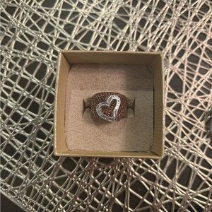 Elegant Silver and Brown Heart Ring